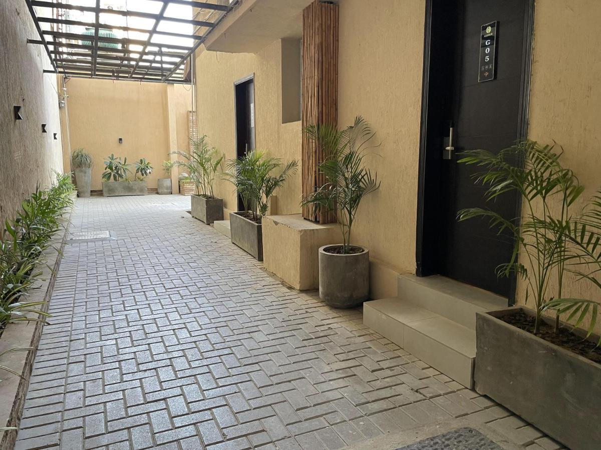 Hamsun Shahrah-E-Faisal Hotel Karachi Luaran gambar