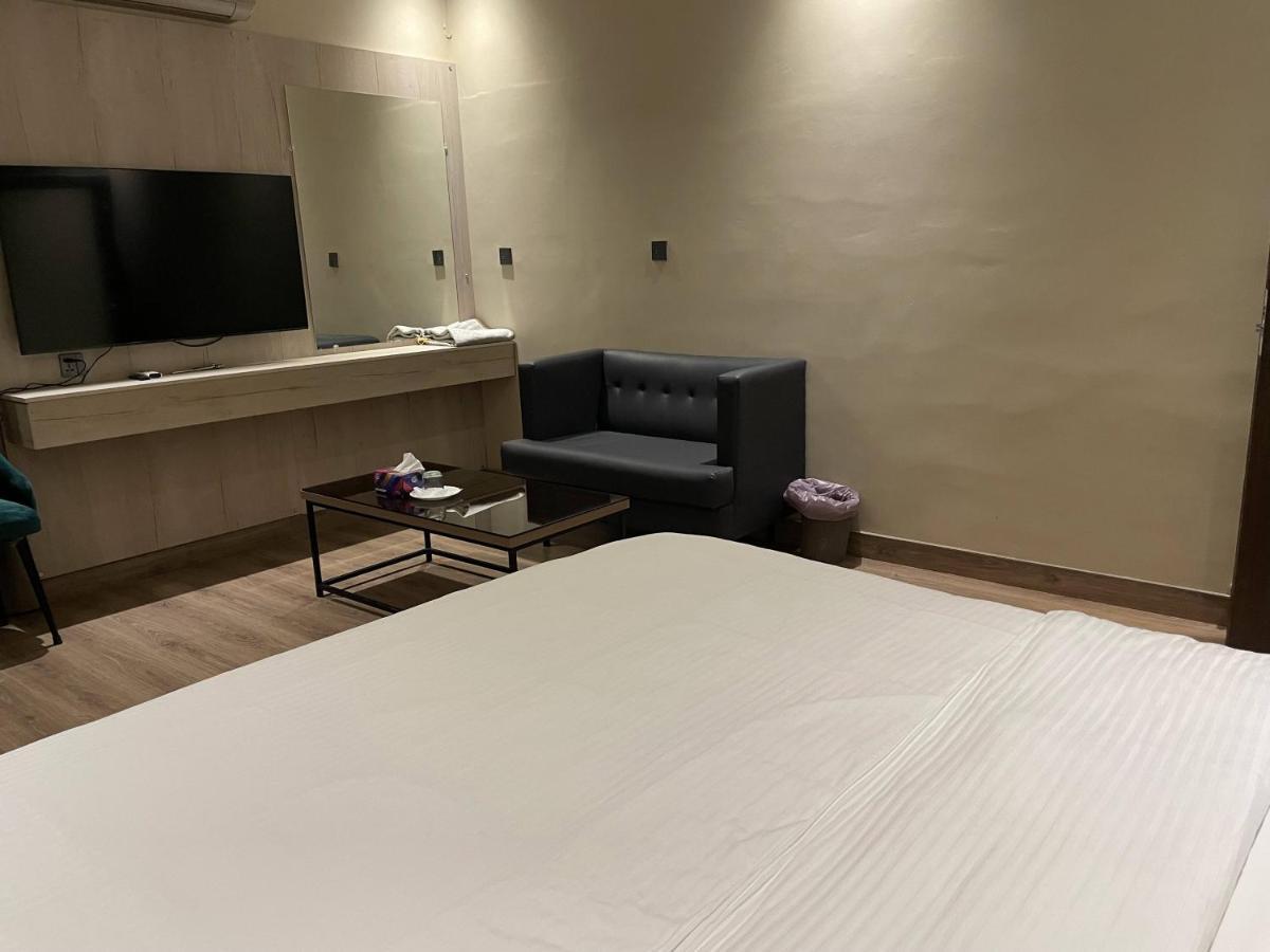 Hamsun Shahrah-E-Faisal Hotel Karachi Luaran gambar