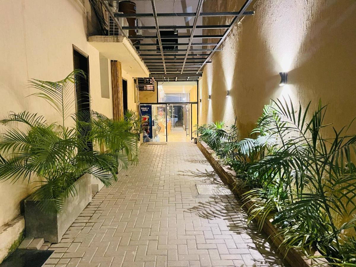 Hamsun Shahrah-E-Faisal Hotel Karachi Luaran gambar