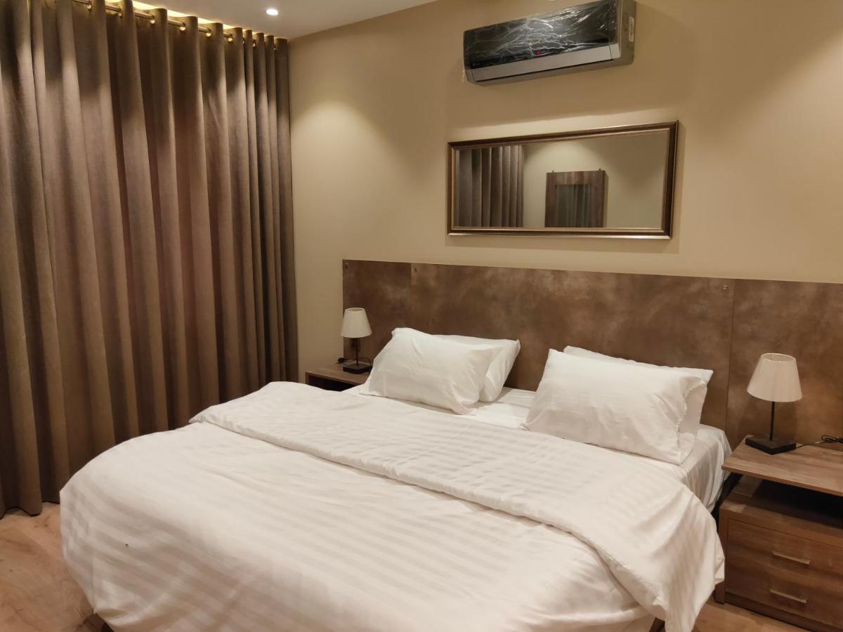 Hamsun Shahrah-E-Faisal Hotel Karachi Luaran gambar